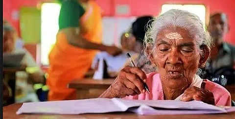 காமன்வெல்த் தூதரானார், 96 வயதில் 98% மார்க் எடுத்த கேரள அம்மா!