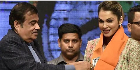 நடிகை இஷா கோபிகருக்கு பாஜகவில் என்ன பொறுப்பு?