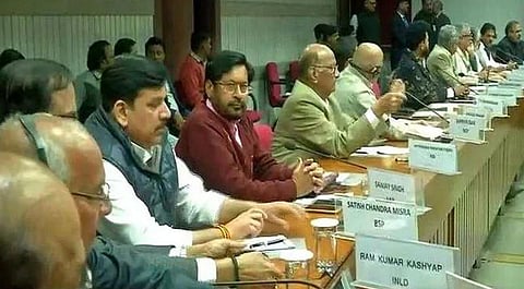 “படைகளுக்கு பக்கபலமாக இருப்போம்”- அனைத்துக் கட்சி கூட்டத்தில் தீர்மானம்..!