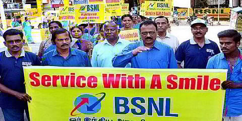 “பி.எஸ்.என்.எல்க்கு கடன் வழங்க மறுக்கிறது மத்திய அரசு” - மார்க்சிஸ்ட் கம்யூனிஸ்ட் 