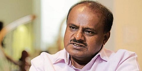 கர்‌‌நாடகாவில் குமாரசாமி ஆட்சிக்கு ‌சிக்கல்?: டெல்லி பயணம் திடீர் ரத்து