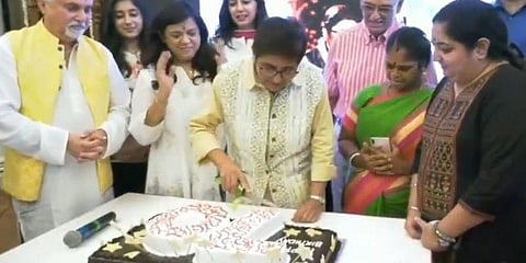 கிரண்பேடியின் 70வது பிறந்த நாள் : விமர்சையாக கொண்டாட்டம்