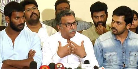 உறுப்பினர்களை மாற்றியது ஏன்? நடிகர் விஷால் தரப்புக்கு பதிவாளர் நோட்டீஸ்!