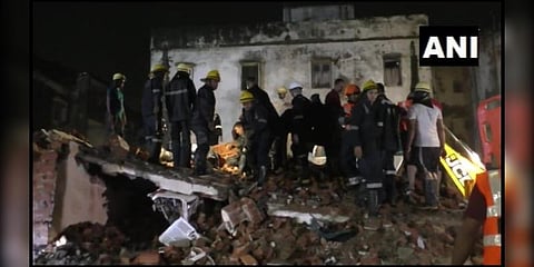 அடுக்குமாடிக் கட்டிடம் இடிந்து விழுந்து 4 பேர் பலி!