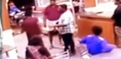 ''சிகரெட்டை பற்ற வை'' - போதையில் ரகளை செய்த ரவுடி