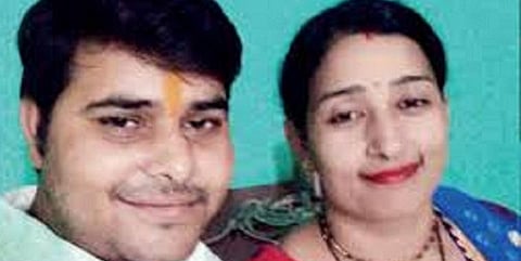 பணம் கொடுக்கல் வாங்கல் பிரச்னை: 7 வயது மகன் முன்னிலையில் தம்பதி கொலை