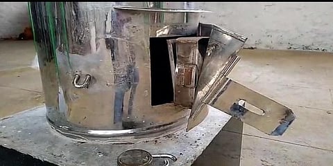 கோயில் உண்டியலை உடைத்து பணம் திருட்டு - சிசிடிவி வீடியோ