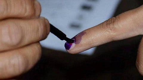 3 தொகுதி இடைத்தேர்தல்: நொடிக்கு நொடி தகவல்கள் #PTLiveUpdates