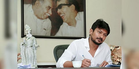 “தமிழக போக்குவரத்து காவல்துறை ஒப்புகைச்சீட்டில் தமிழ் இல்லை” - உதயநிதி ஸ்டாலின்