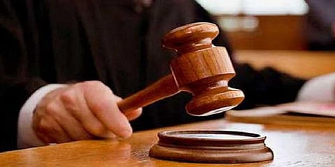 வழக்கறிஞர்கள் இல்லாமல் தாமாக நீதிமன்றத்தில் வாதம் செய்ய விதிமுறைகள் வெளியீடு