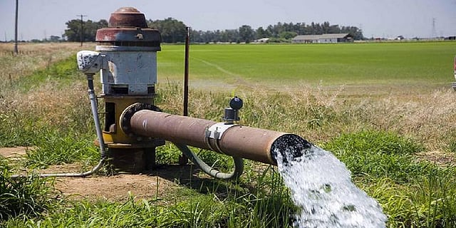 Tamil Nadu Ground water Crisis 9 Districts in Red Zone