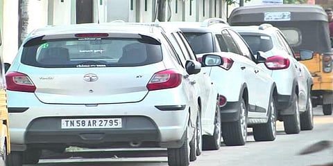 ‘பணக்காரர் ஆக ஆசை’ - திட்டமிட்டு 150 கார்களை திருடியவர் கைது