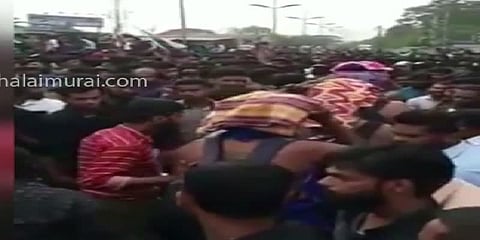 'இதுதான் தமிழ்நாடு': போராட்டக்களத்தில் ஐயப்ப பக்தர்களுக்கு வழிவிட்ட இஸ்லாமியர்கள்!