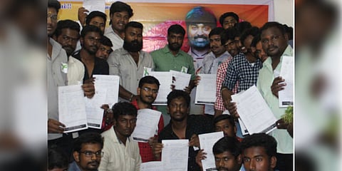 உடல் உறுப்புதானம் செய்த விஜய்சேதுபதி ரசிகர்கள்