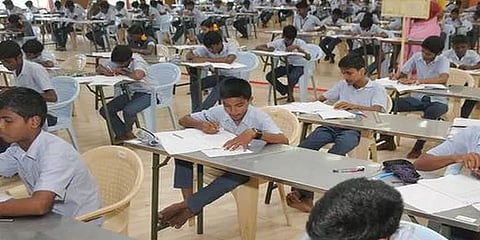 எட்டாம் வகுப்பு பொதுத் தேர்வு: சுற்றறிக்கையால் குழப்பம்