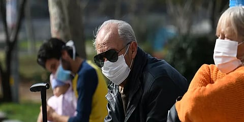 கொரோனாவால் பாதிக்கப்பட்டவர்களில் முதியவர்களே அதிகம்..!