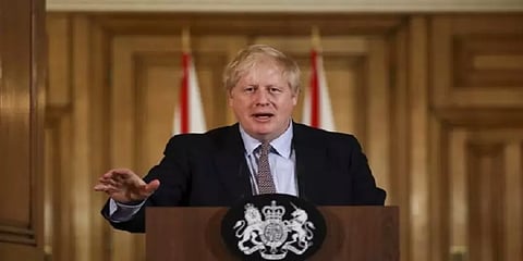 கொரோனாவை கட்டுப்படுத்த 3 வாரங்கள்  முடக்கம் - பிரிட்டன் பிரதமர் அறிவிப்பு