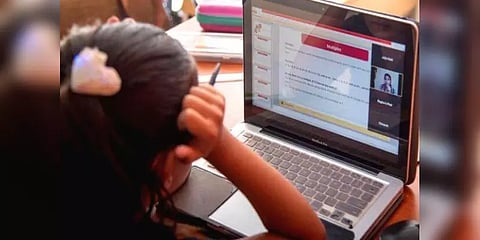 ஆன்லைன்வழி கற்றலில் மாற்றங்கள்: காலத்தின் தேவையா ?