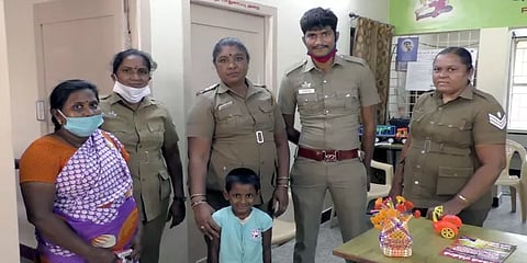 காணாமல்போன 5 வயது சிறுவன்: ஒருமணி நேரத்தில் மீட்ட கோபி மகளிர் போலீஸ்