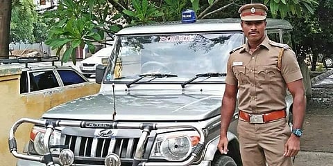 துப்பாக்கியை காட்டி மிரட்டியதாக புகார்; தூத்துக்குடி எஸ்ஐ மீது வழக்குப்பதிவு!