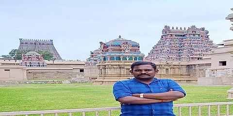 சாலையில் கிடந்த மண்ணெண்ணெய் பேரல்கள் : காரில் சென்ற திமுக நிர்வாகி திட்டமிட்டு கொலை