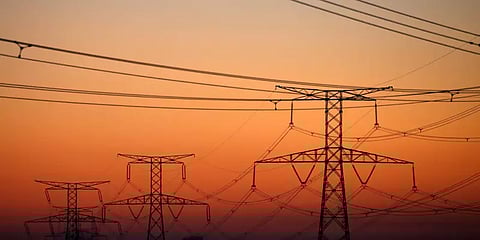 நிதி மூலதனத்தை வீழ்த்த திட்டம்? ஹேக்கர்களின் சதியா மும்பை மின்வெட்டு?