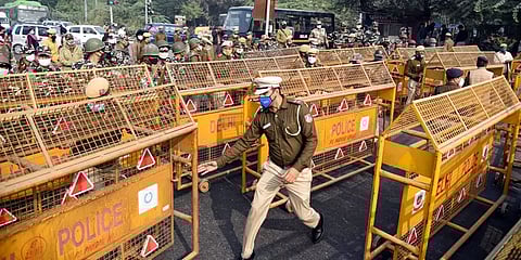 டெல்லி போராட்டத்தில் 4 விவசாய தலைவர்களை கொல்ல சதி -  விவசாயிகள் குற்றச்சாட்டு