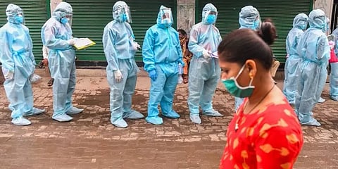 2021-ம் ஆண்டிலும் கொரோனாவுக்கு எதிரான போர் தொடரும்: நிர்மலா சீதாராமன்