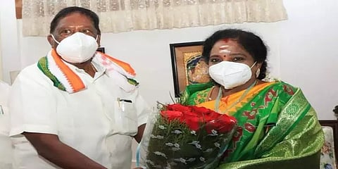 புதுச்சேரி முதல்வராக ஆகவேண்டும் என  தமிழிசைக்கு ஆசை! – நாராயணசாமி