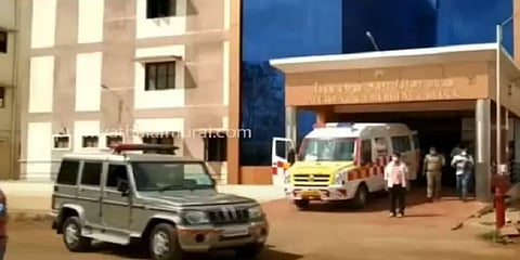 தேர்தல் பணியின்போது விபத்து: காவலர்கள் இருவர் உயிரிழப்பு