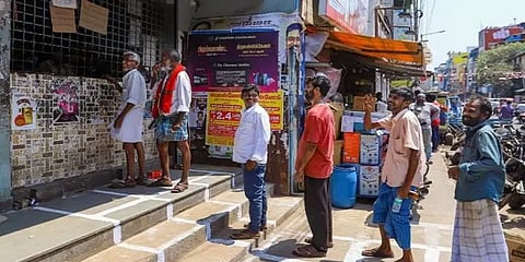 டாஸ்மாக்கில் நேற்று ரூ. 426.24 கோடிக்கு மது விற்பனை