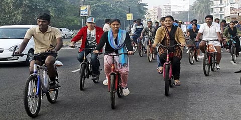 உலக சைக்கிள் தினம் : இந்தியாவிற்குள் சைக்கிள் பயணித்து வந்த கதை!