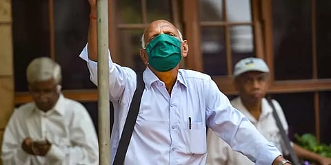 துளிர்க்கும் நம்பிக்கை: "வியாபாரமில்லை, வேலை கிடைத்தால் போதும்" - உதவிக்கரம் கோரும் குரல்