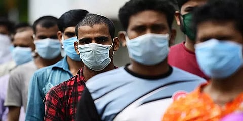 தமிழகத்தில் ஒரேநாளில் 1,596 பேருக்கு கொரோனா: 21 பேர் உயிரிழப்பு