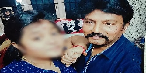 ஏசியில் மின்கசிவு: தூங்கிக் கொண்டிருந்த தம்பதியர் மீது தீப்பற்றி பரிதாபமாக உயிரிழப்பு