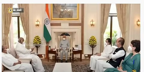 ’லக்கிம்பூர் வன்முறை’ - குடியரசுத் தலைவரிடம் காங்கிரஸ் மனு