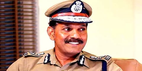 தீபாவளி பண்டிகைக்காக வெளியூர் செல்பவர்கள் காவல் நிலையத்தில் தகவல் தெரிவியுங்கள்: டிஜிபி