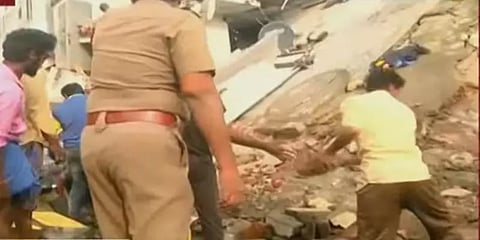 சேலம்: எரிவாயு சிலிண்டர் வெடித்து விபத்து; தரைமட்டமான 3 வீடுகள்