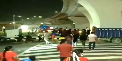 கத்திபாரா நகர்ப்புற சதுக்கம்: விடுமுறையை உற்சாகமாக கொண்டாடிய பொதுமக்கள்