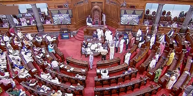 மக்களவையில் கும்பமேளா விவகாரம்: எதிர்க்கட்சி எம்.பி.க்கள் வெளிநடப்புKumbh Mela issue in Lok Sabha: Opposition MPs walk out