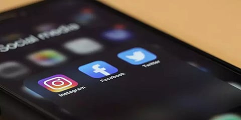 இலங்கையில் சமூகவலைத்தளங்கள் முடக்கம்