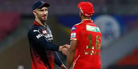 'பிளே ஆஃப்' வாய்ப்பை உறுதி செய்யுமா பெங்களூர்? - பஞ்சாப் அணியுடன் இன்று மோதல்