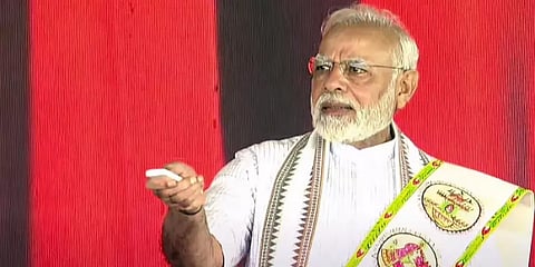 இனிப்பு தருவது போல வெளியாகும் இலவச அறிவிப்புகள் - விழிப்பாக இருக்க மோடி அறிவுரை!