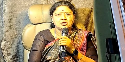 ``மீண்டும் அதிமுக ஆட்சிக்கு வந்தால் தான், மக்கள் நிம்மதியாக இருக்க முடியும்”- வி.கே.சசிகலா