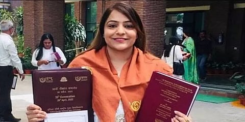 தடைகளை தாண்டி ஆம் ஆத்மி வெற்றி! 39 வயதில் டெல்லி மேயரான ஷெல்லி ஓப்ராய் - யார் இவர்?