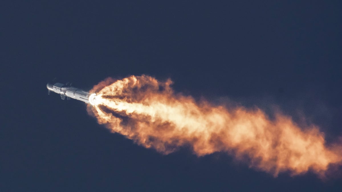 Elon Musk's Starship rocket Exploded During Test Flight