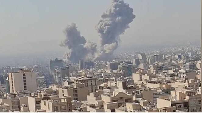 Iran hits US bases in Bahrain and Kuwait in retaliatory strikes