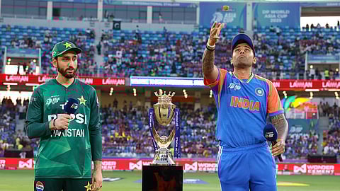 Indian Captain and Pakistan Captain During toss in Asia Cup 2025 Finals