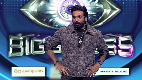 Host Vijaysethupathi in Bigboss 9 on Day 13