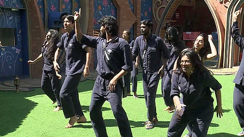 Morning Dance by housemates